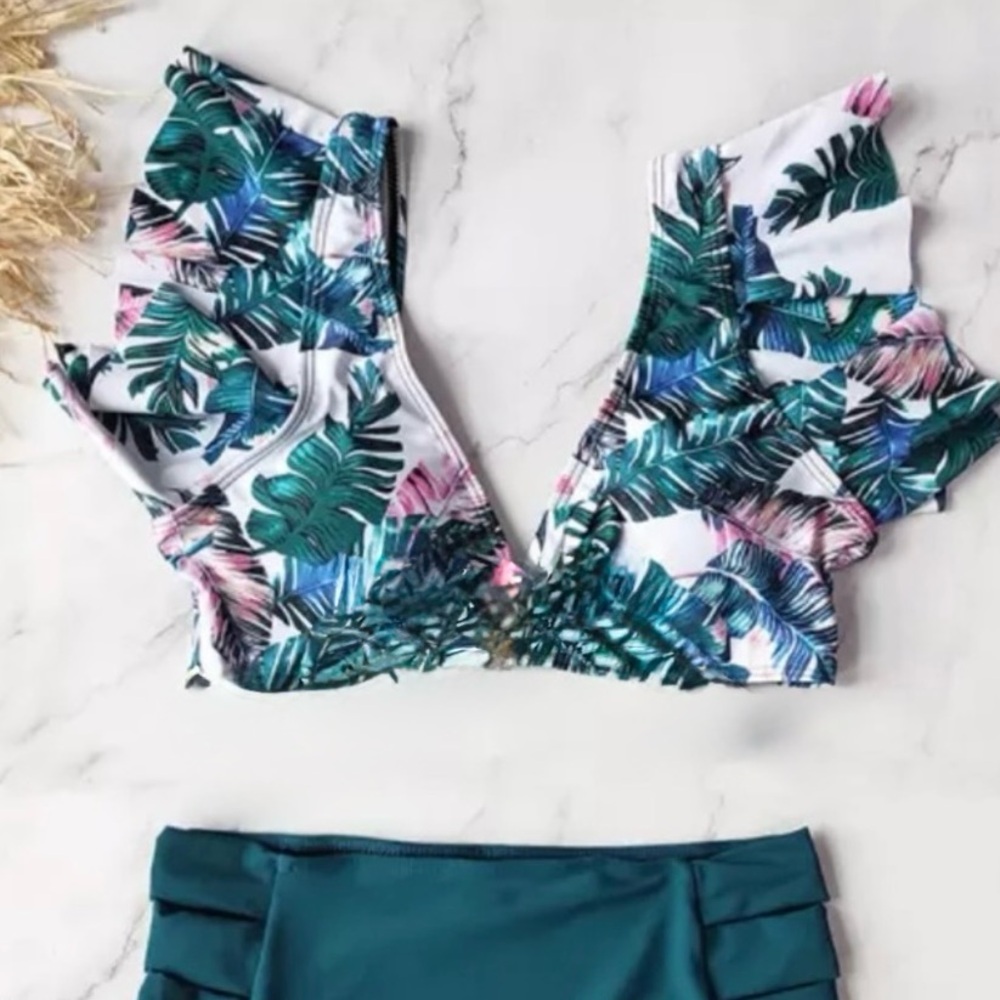 NEW PALM Ruffle  Bikini TOP Small - Picture 3 of 3